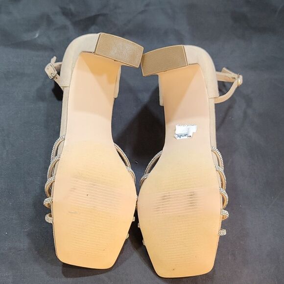 BRAND NEW XOXO FLAVIA WOMEN’S FASHION HEEL-TAUPE - Picture 12 of 16